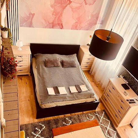Kalvaria With Balcony, Free Parking And Ac Budapest Luaran gambar