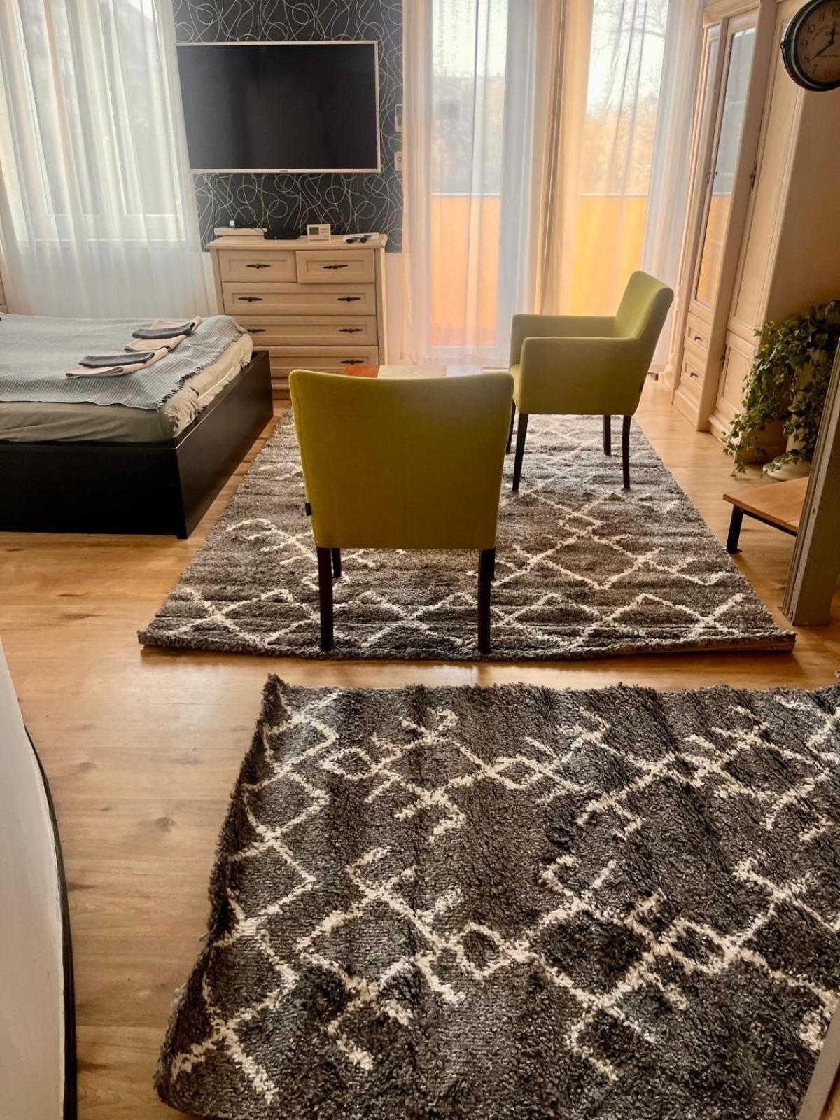 Kalvaria With Balcony, Free Parking And Ac Budapest Luaran gambar