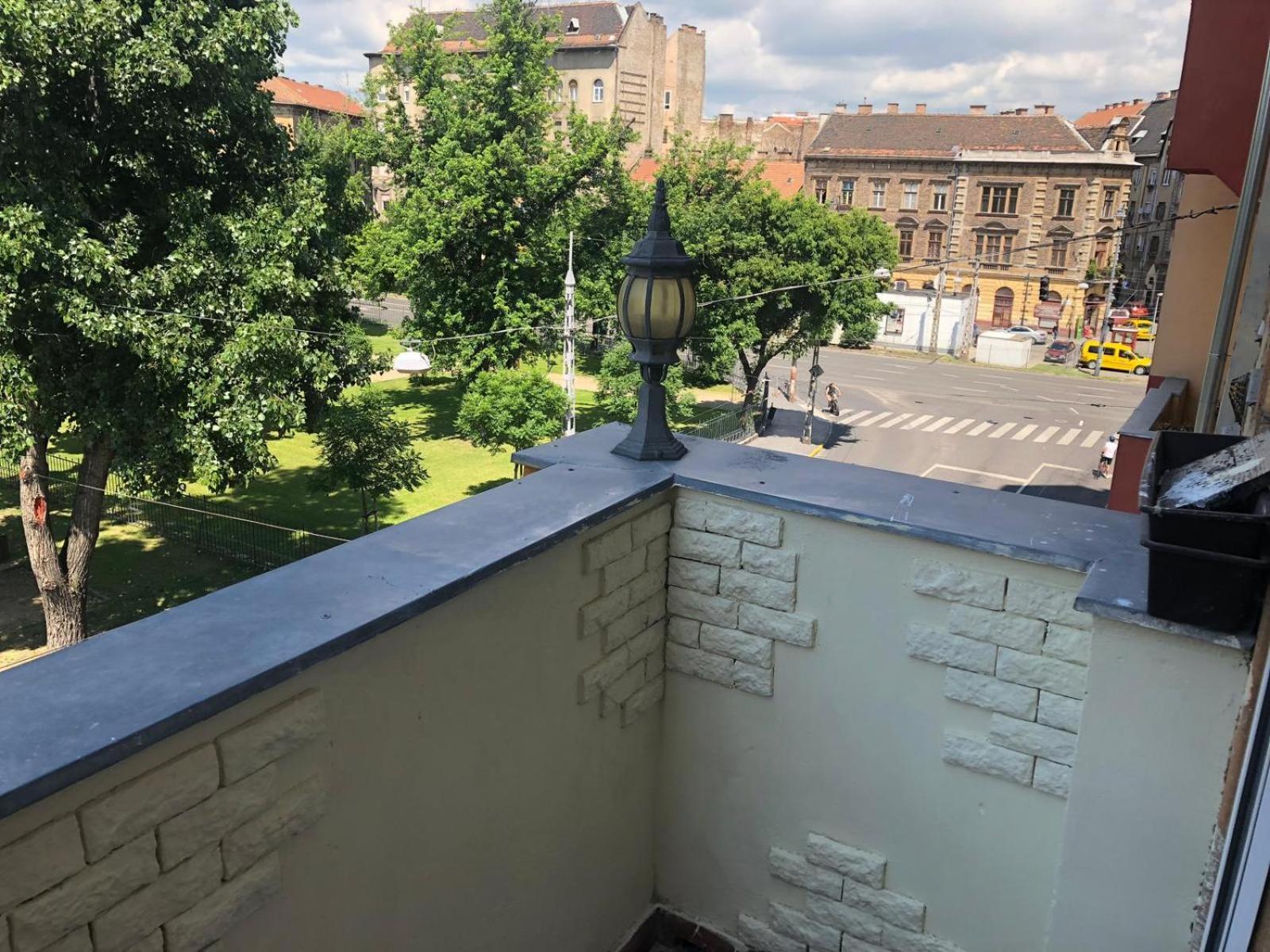 Kalvaria With Balcony, Free Parking And Ac Budapest Luaran gambar